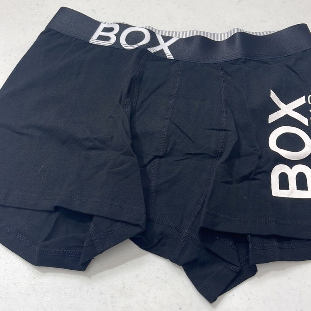 New Box underwear Med.